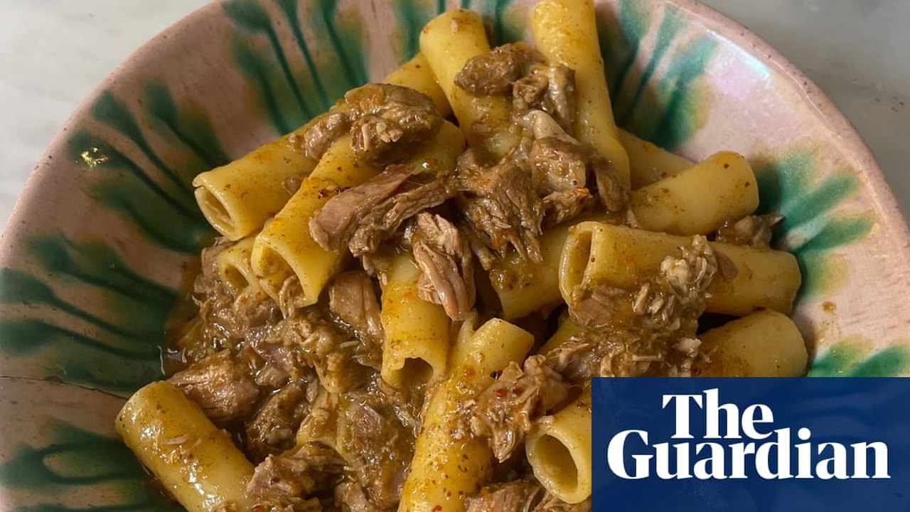 दक्षिण Italy के ऐतिहासिक पास्ता शहर में सेनेगल के स्वादों का अनूठा संगम