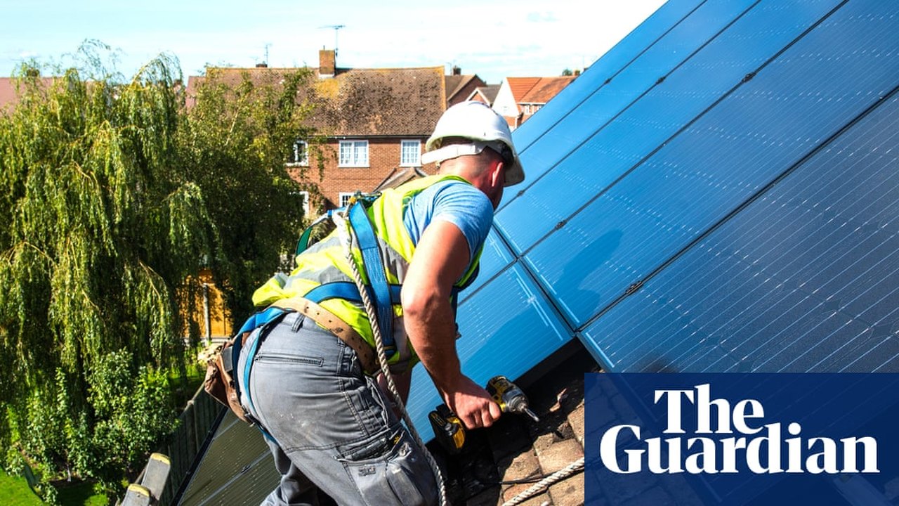 UK launches interest‑free “Warm Home Loans” to help households fund solar panels, batteries and heat pumps — article featured image