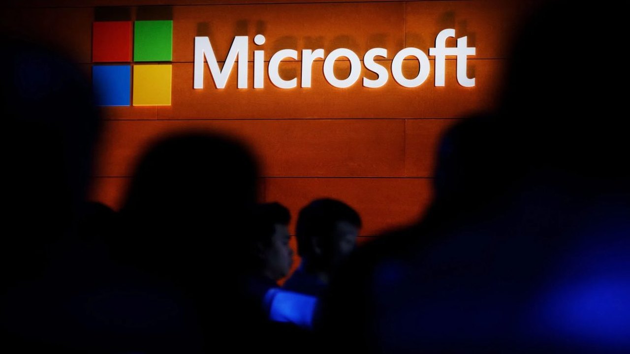 Microsoft ने वैश्विक कार्यforce के एक चौथाई हिस्से यानी करीब 60,000 कर्मचारियों के लिए स्वैच्छिक buyout की पेशकश की