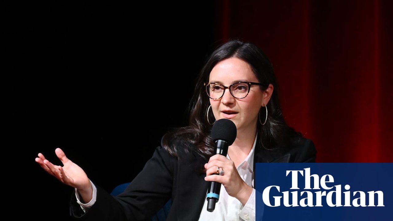 Bari Weiss Defends 60 Minutes as “Tremendously Well” Amid Ratings Decline, Rules Out Immediate CNN Move