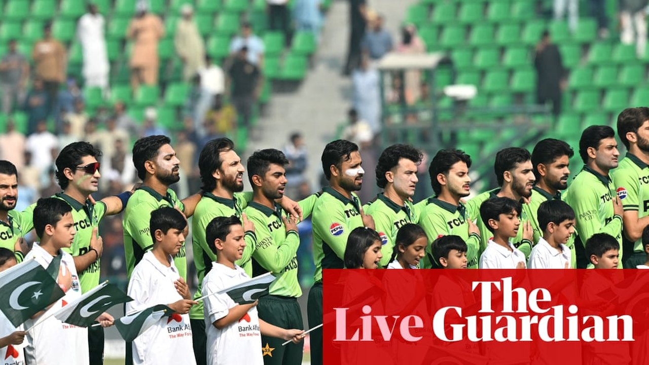 पाकिस्तान और श्रीलंका के बीच लाहौर में त्रिकोणीय सीरीज का फाइनल मुकाबला